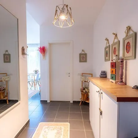 Beach, Pool & Garden *