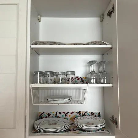 Beach, Pool & Garden アパート *