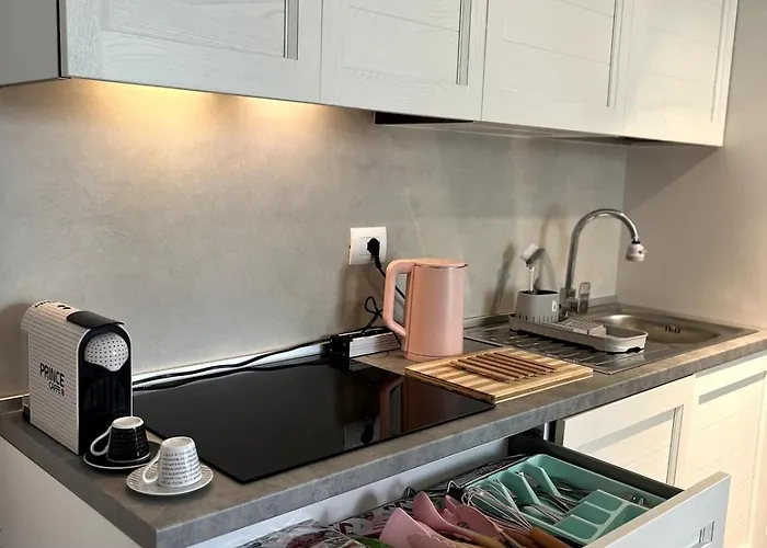 아파트 Beach, Pool & Garden *