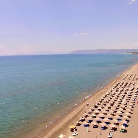 Beach, Pool & Garden Apartamento