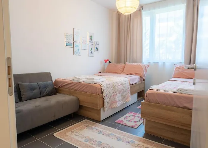 Appartement Beach, Pool&garden Tale