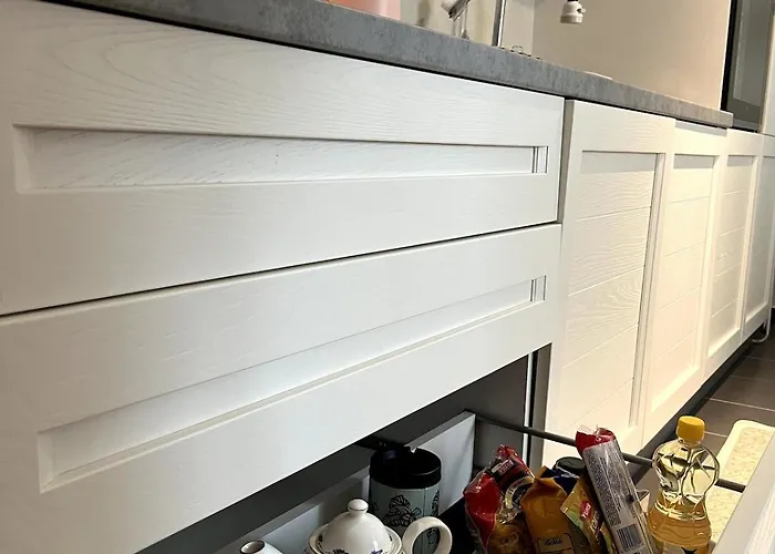 Appartement Beach, Pool&garden Tale