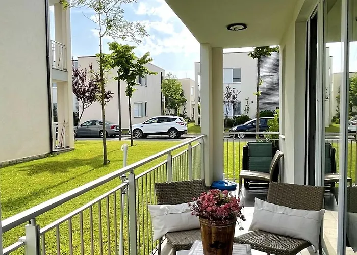 Beach, Pool&garden Tale